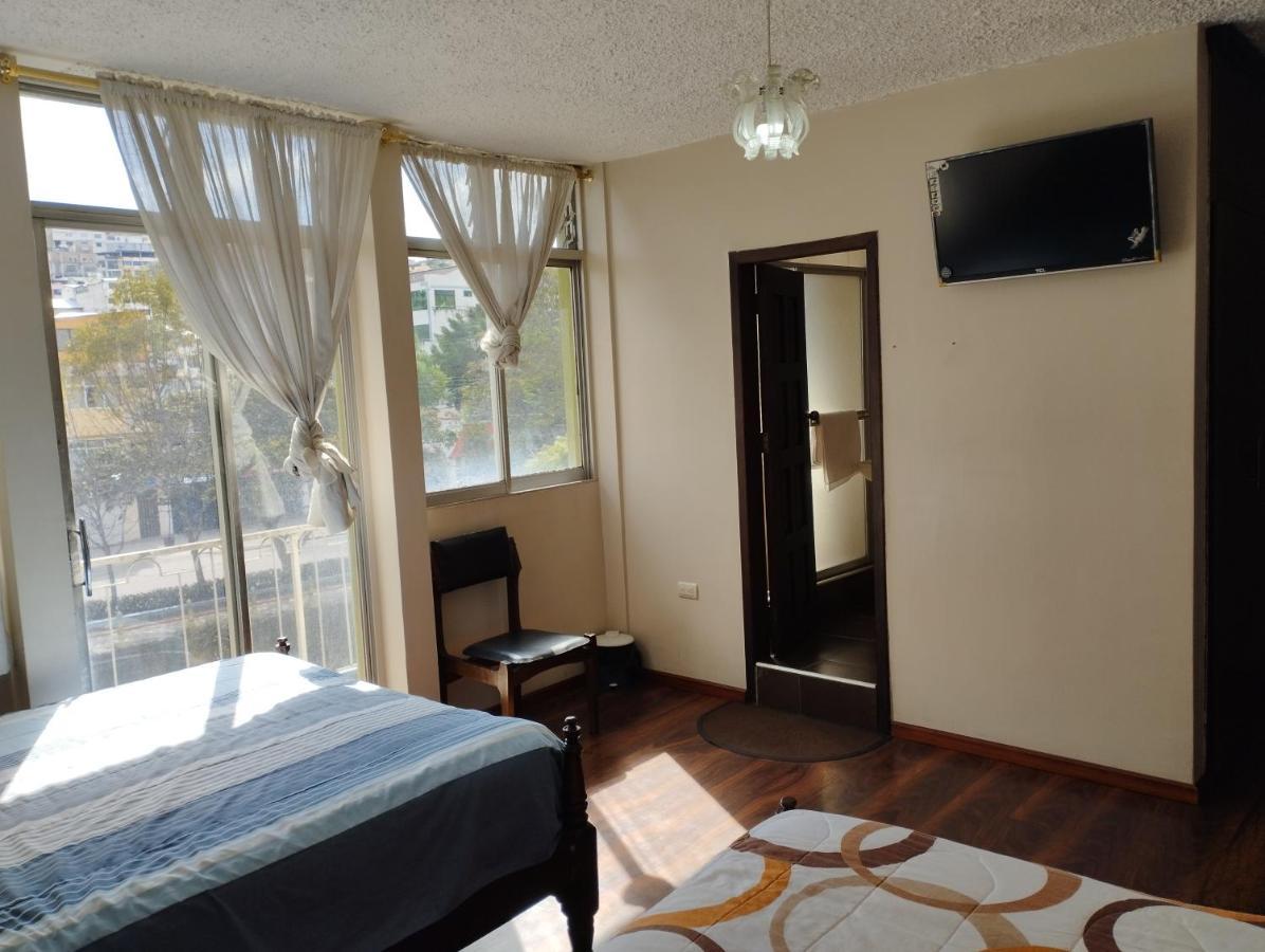 Hotel Saraguro Лоха Екстер'єр фото