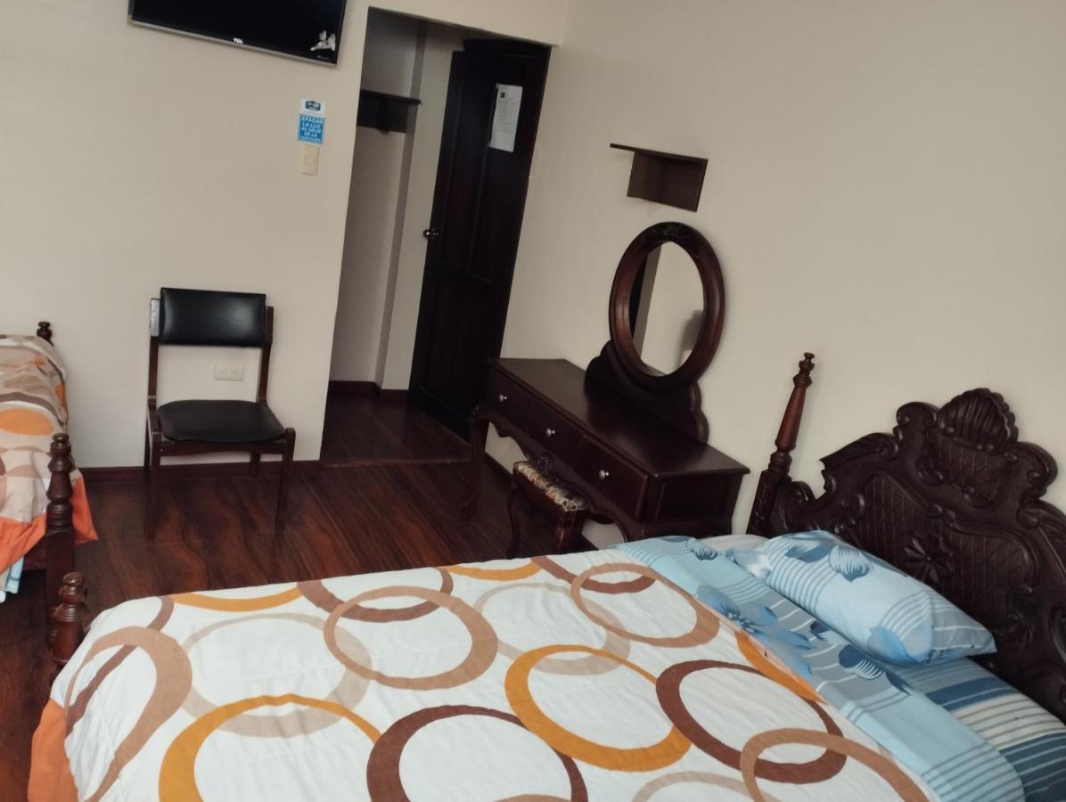 Hotel Saraguro Лоха Екстер'єр фото