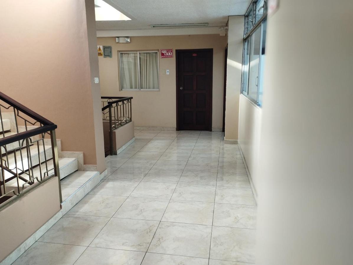 Hotel Saraguro Лоха Екстер'єр фото
