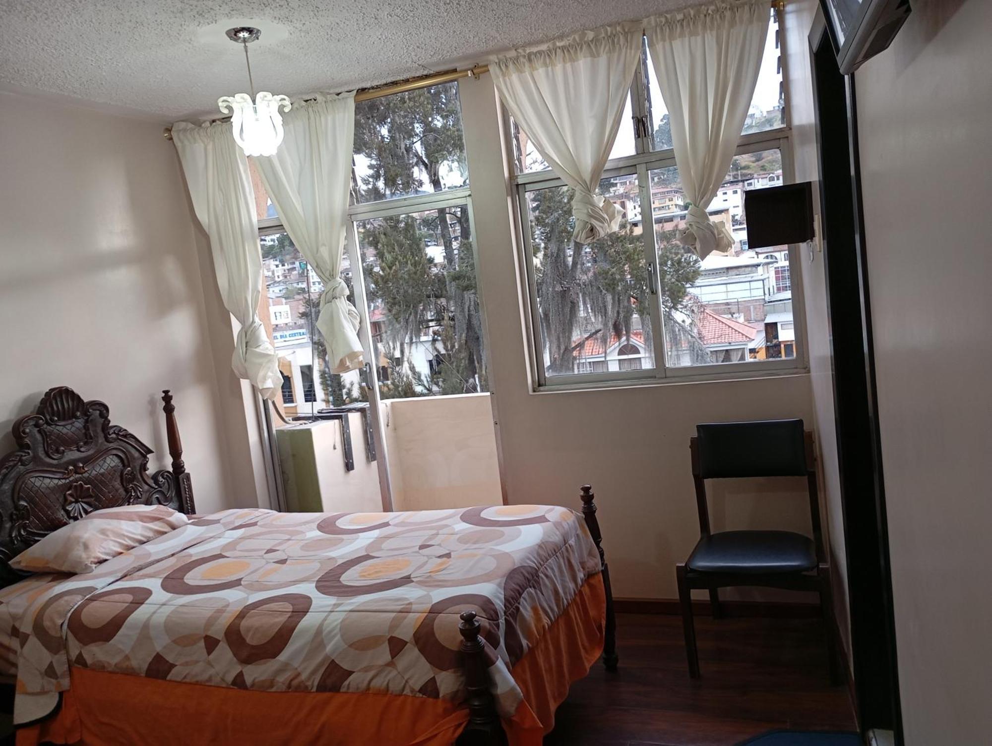 Hotel Saraguro Лоха Екстер'єр фото